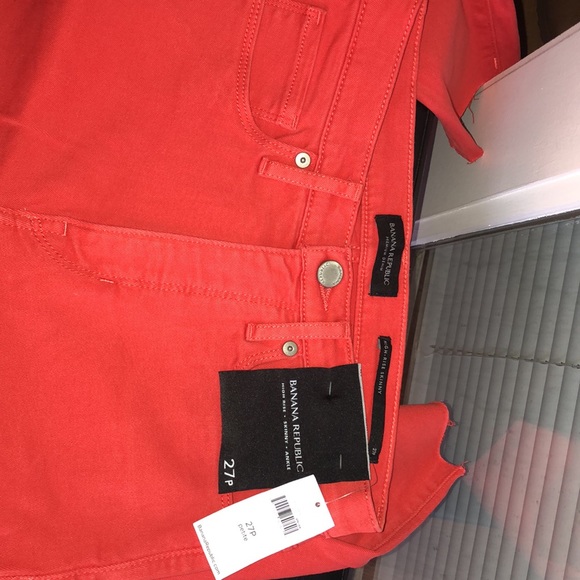 Banana Republic Petite High-Rise Skinny Jean - Picture 7 of 10